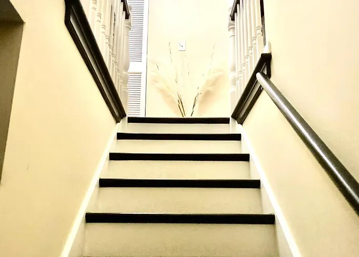 B3 A Private Room In Naperville Downtown With Desk And Wi-Fi Near Everything