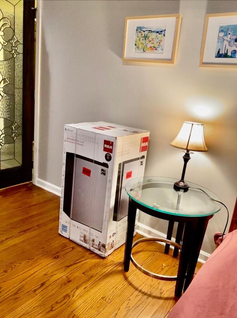 B3 A Private In Downtown With Desk And Wi-fi Near Everything Naperville